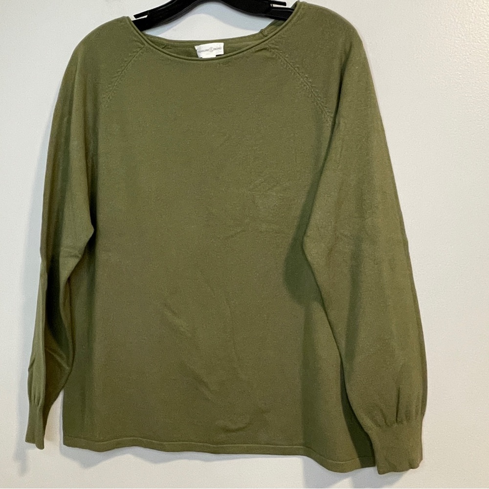 Treasure & Bond scoop neck women’s olive green sweater S